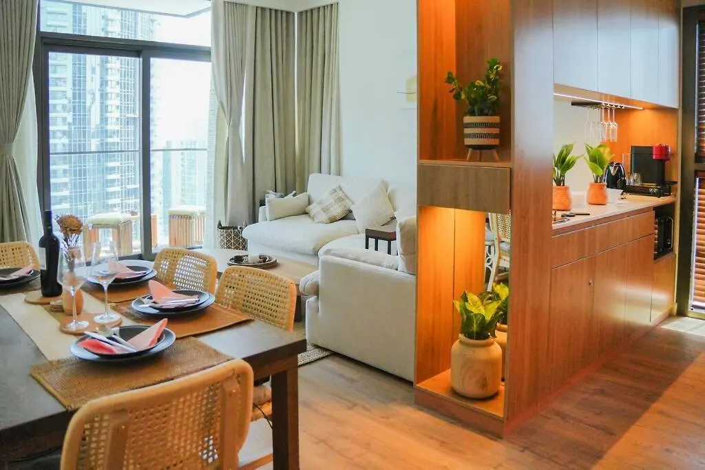 Luxury Downtown Dubai Burj Khalifa & Fountain View Apartment