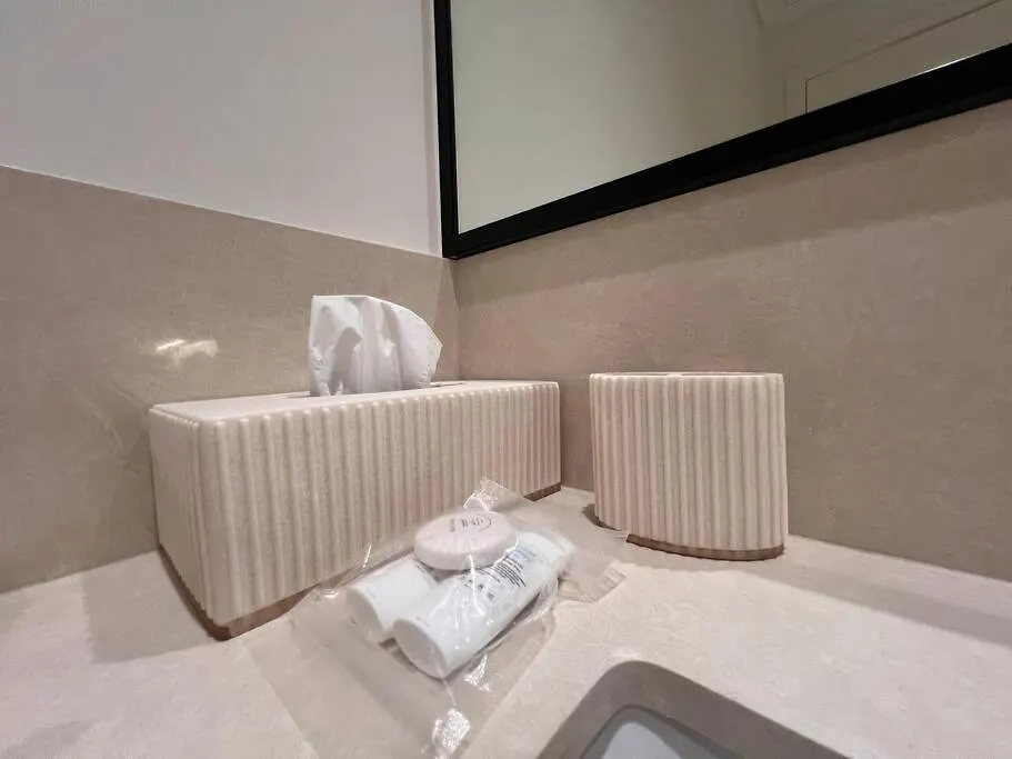 Luxury Downtown Dubai Burj Khalifa & Fountain View Apartment United Arab Emirates